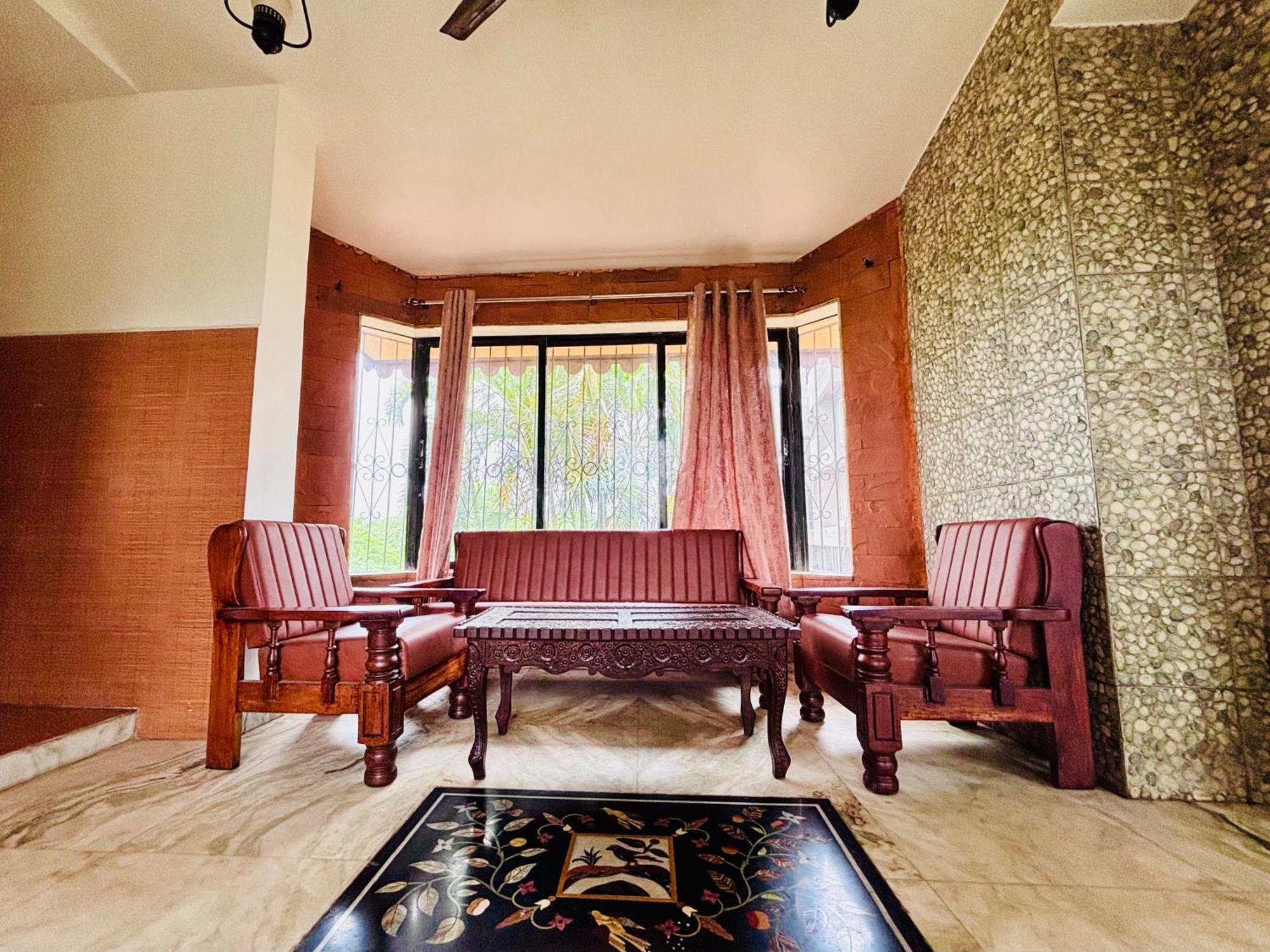 לונבלה Bailey'S Castle Villa מראה חיצוני תמונה